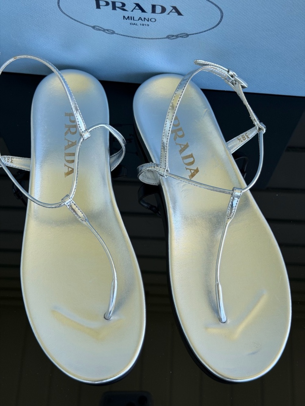 Prada Metallic Silver T-Strap Flat Sandals Size 38.5 Made In Italy new w/defects - Picture 3 of 11